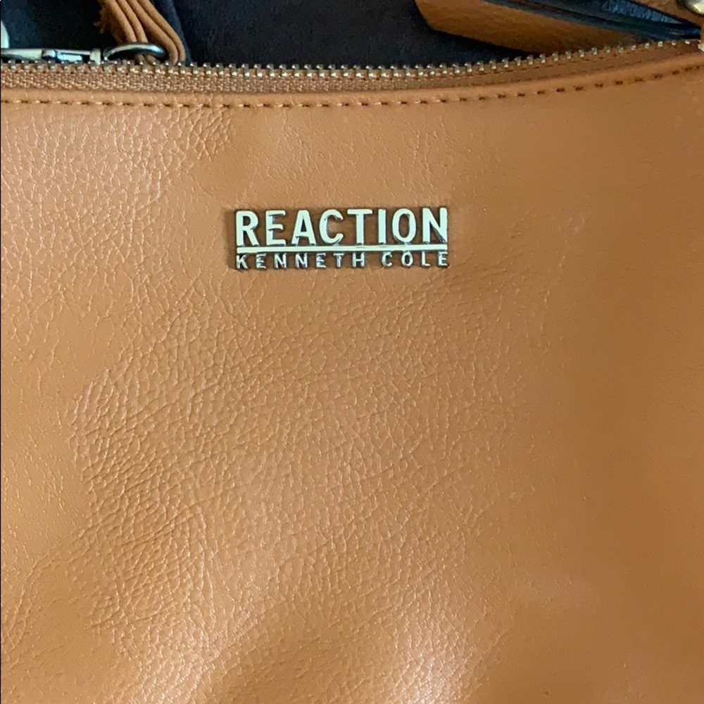 Reaction - Picture 2 of 13